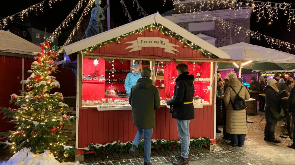 Claudias Weihnachtshütte